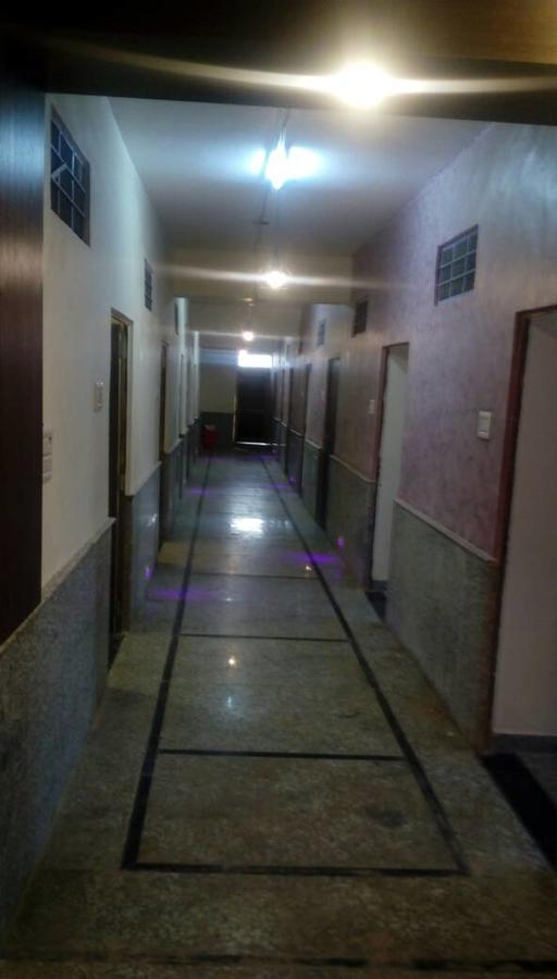 Hotel Pink Shark Sikar Esterno foto